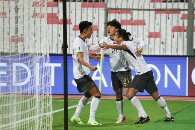 在线博彩-归化政策以来首次！中国零归化拿下血性胜利