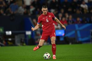 奉维迪奇为偶像，森林后卫：我看着他比赛视频长大，他设定了标准