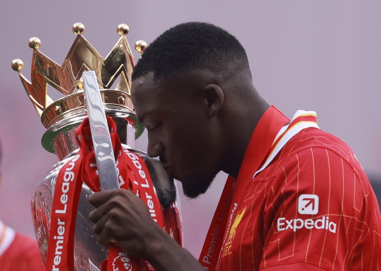 官方投注-皇马对科纳特加盟持乐观态度，球员将评估皇马与利物浦报价