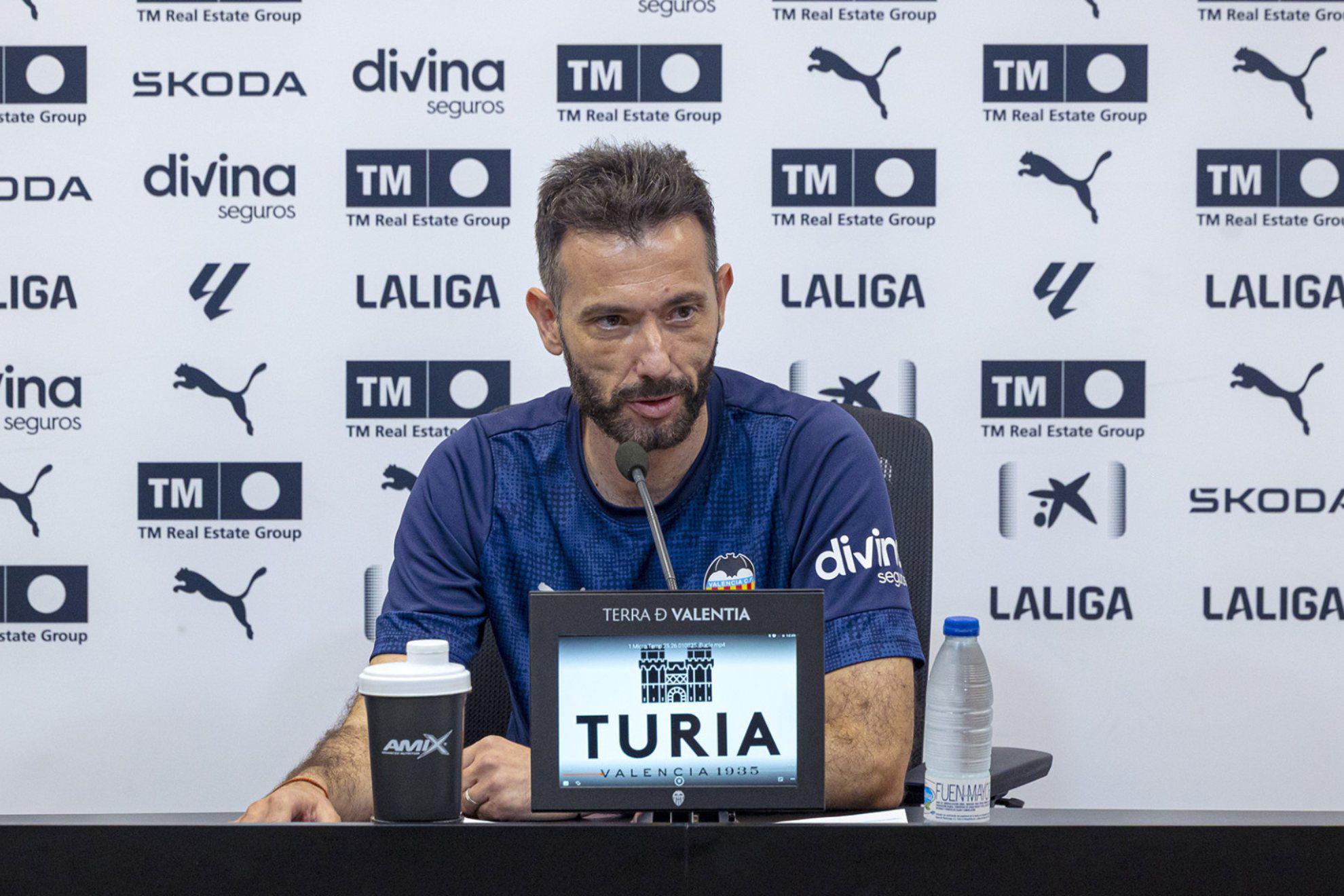 在线博彩-瓦伦主帅：西甲理应保障球迷权益；1-7和0-5是执教生涯的重挫